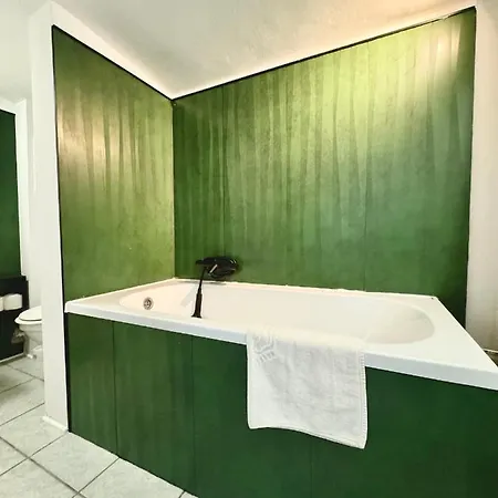 Dotyk - Monte Cassino- Kameralne Poddasze * Сопот